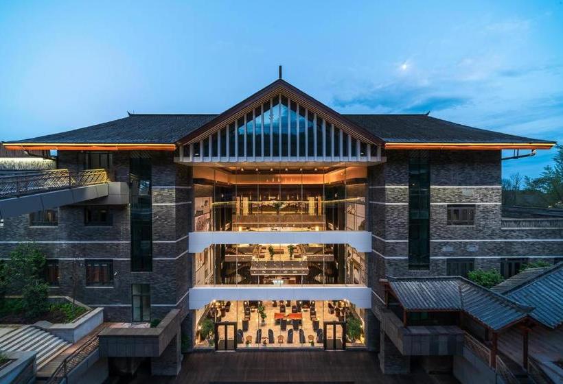 Отель Mount Qingcheng Grand