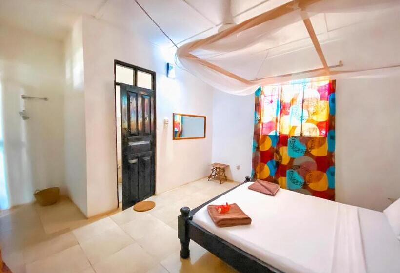 هتل Papaya Guest House Nungwi