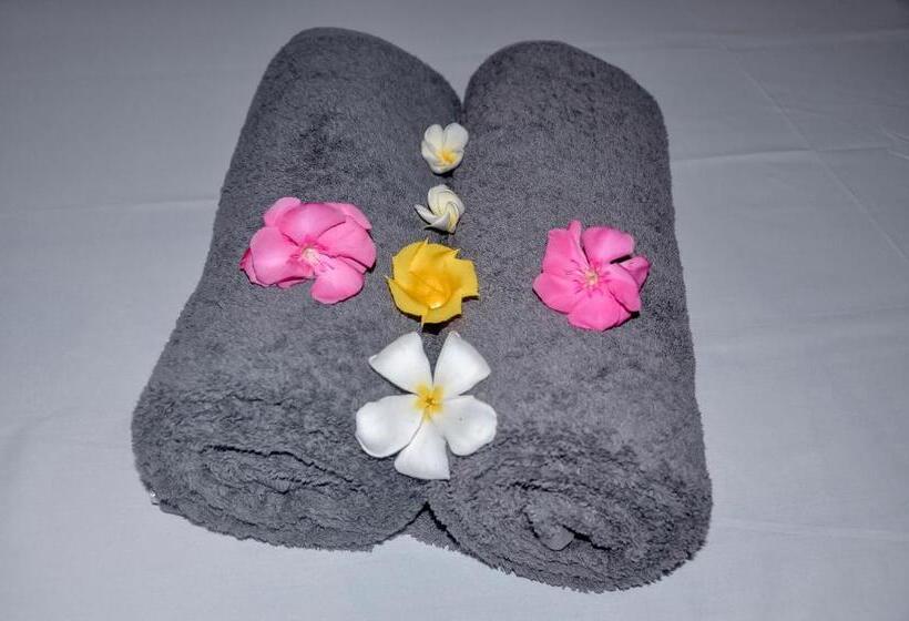 هتل Papaya Guest House Nungwi