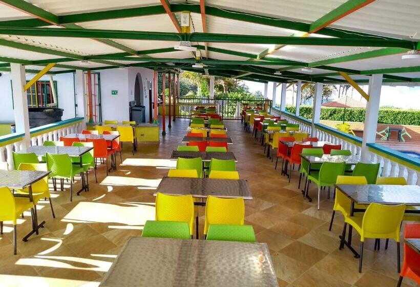 هتل Paraíso Tropical