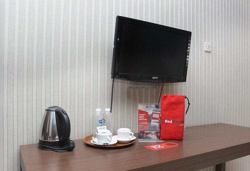 酒店 Reddoorz @ Surapati