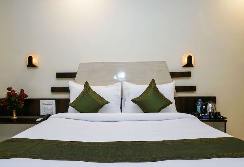 فندق Treebo Hillway Inn Main Market