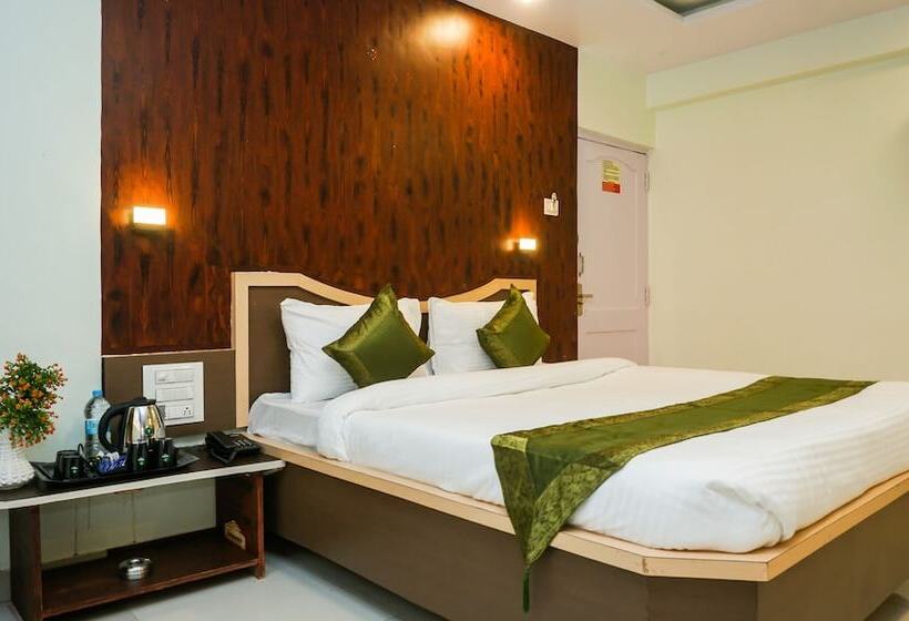 فندق Treebo Hillway Inn Main Market