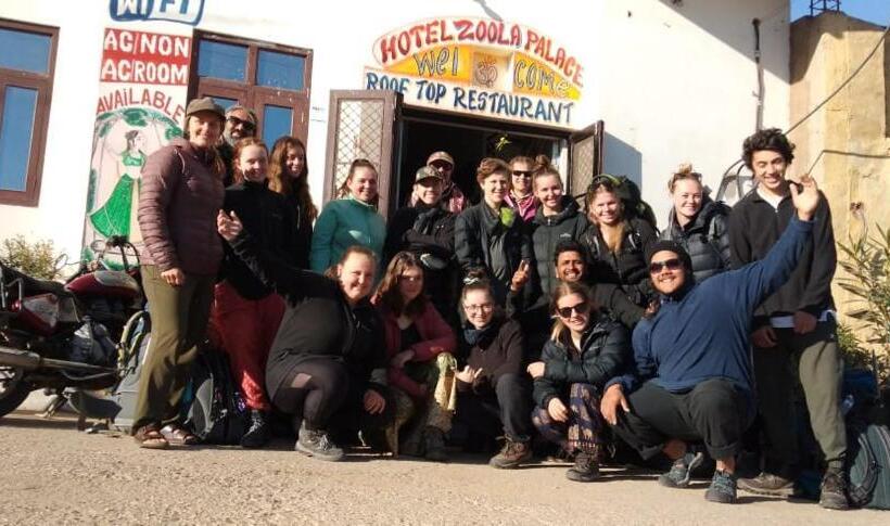 فندق Zoola Palace