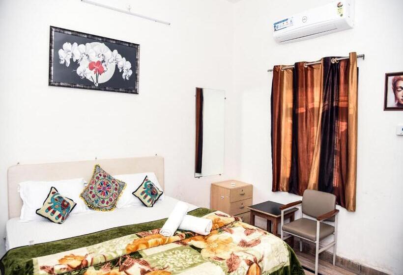 فندق Zoola Palace