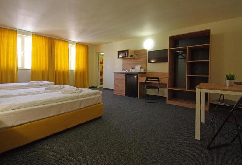 פנסיון стаи за гости централ фамилни стаи & апартаменти