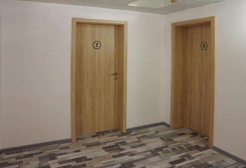 פנסיון стаи за гости централ фамилни стаи & апартаменти