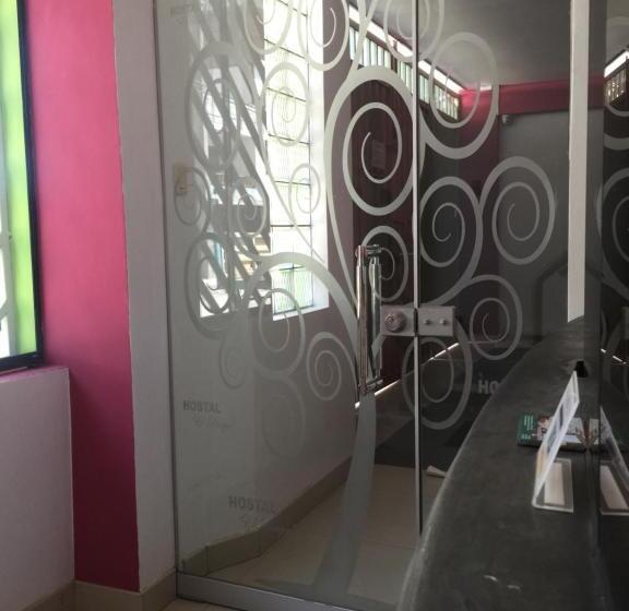 호스텔 Suites El Parque