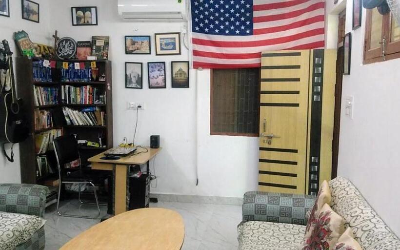 هاستل Zigzag Homestay