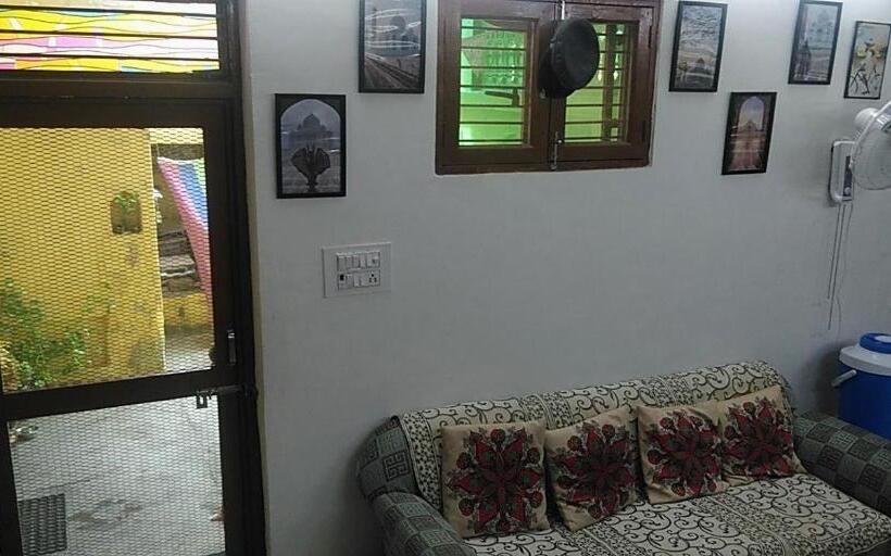 هاستل Zigzag Homestay