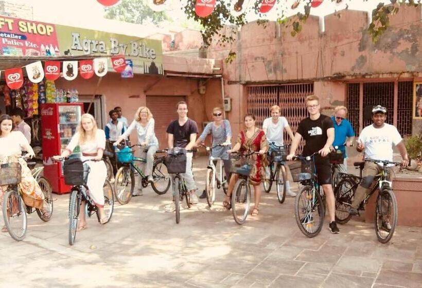 هاستل Zigzag Homestay