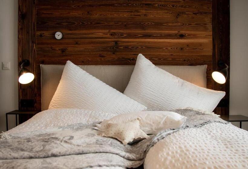 ベッドアンドブレックファースト Boutique Lodge Spycher