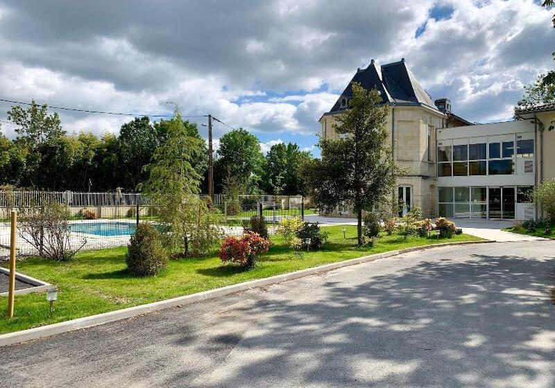 בית מלון כפרי Green Hôtels Bordeaux Arena