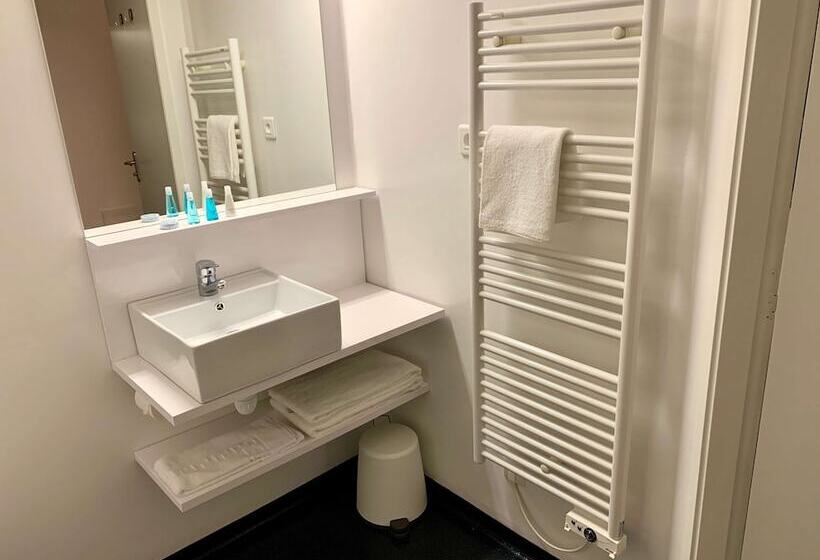 בית מלון כפרי Green Hôtels Bordeaux Arena