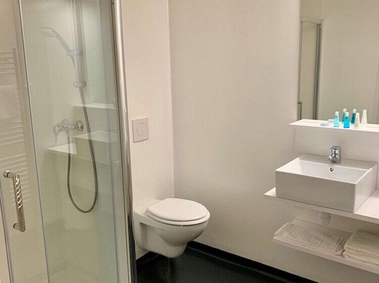 בית מלון כפרי Green Hôtels Bordeaux Arena