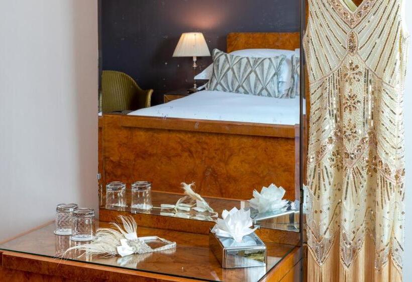 בית מלון כפרי Burgh Island