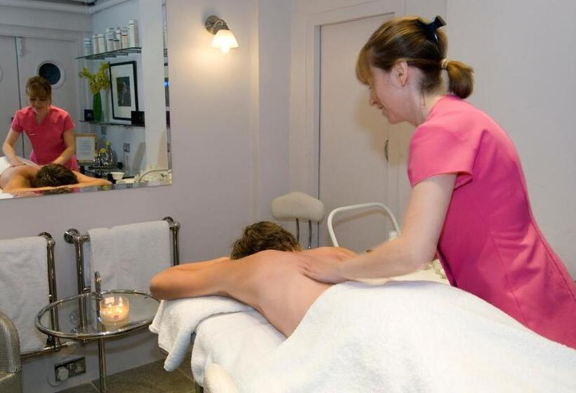 בית מלון כפרי Burgh Island