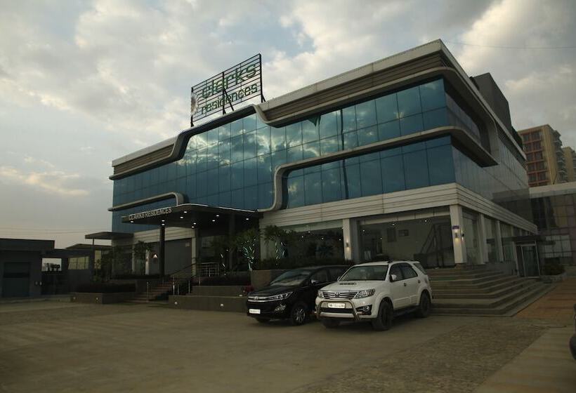 Отель Clarks Residences Vrindavan