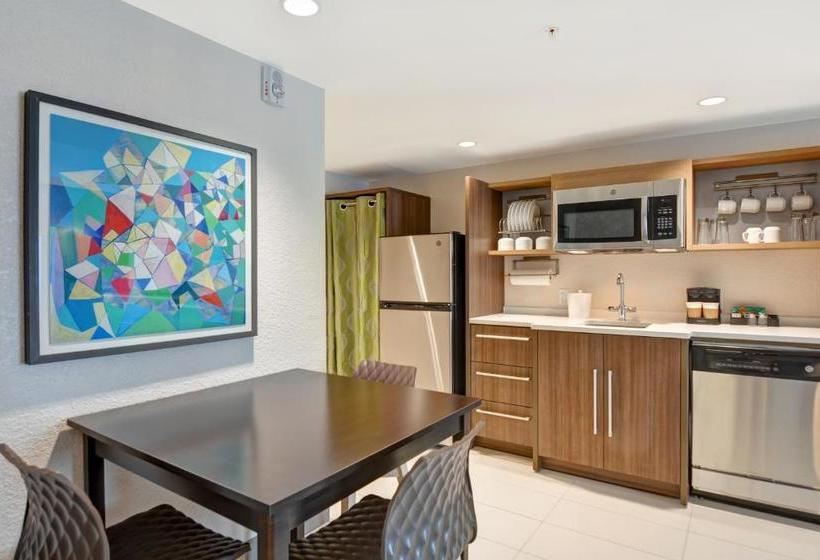 هتل Home2 Suites By Hilton Beaufort