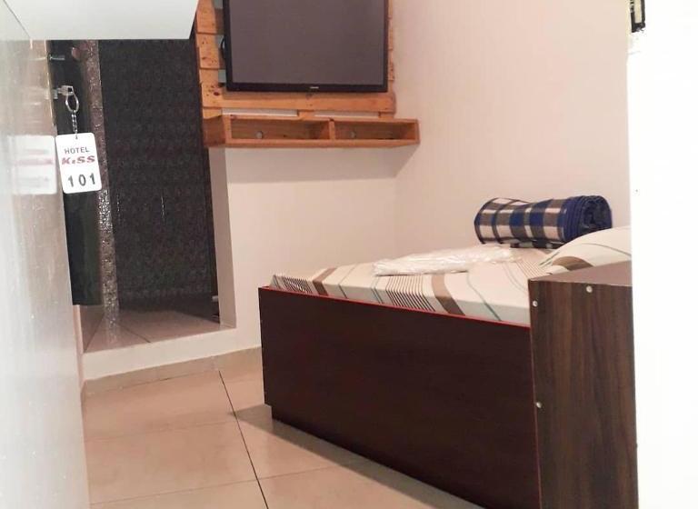 ホテル Kiss   Taboão Da Serra