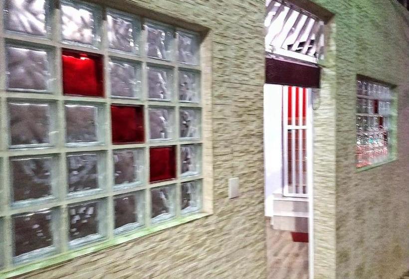 ホテル Kiss   Taboão Da Serra