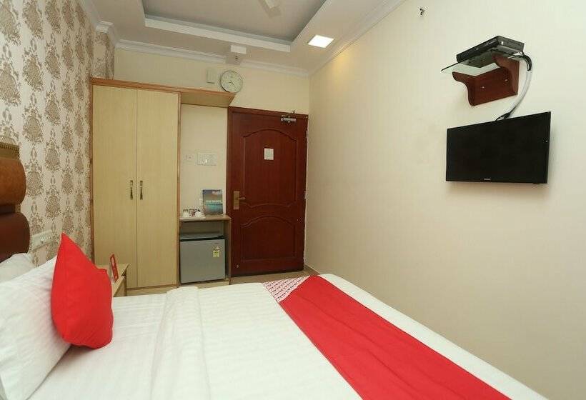 Отель Oyo 13355 Grest