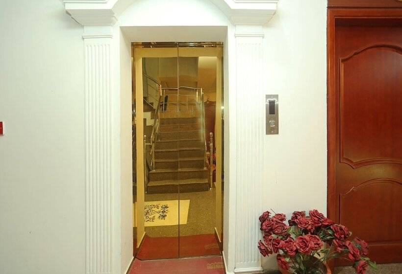 Отель Oyo 13355 Grest