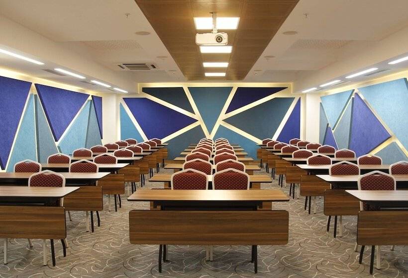 فندق Ramada By Wyndham Diyarbakir