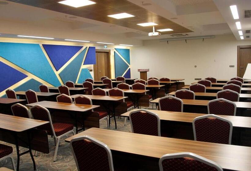 فندق Ramada By Wyndham Diyarbakir