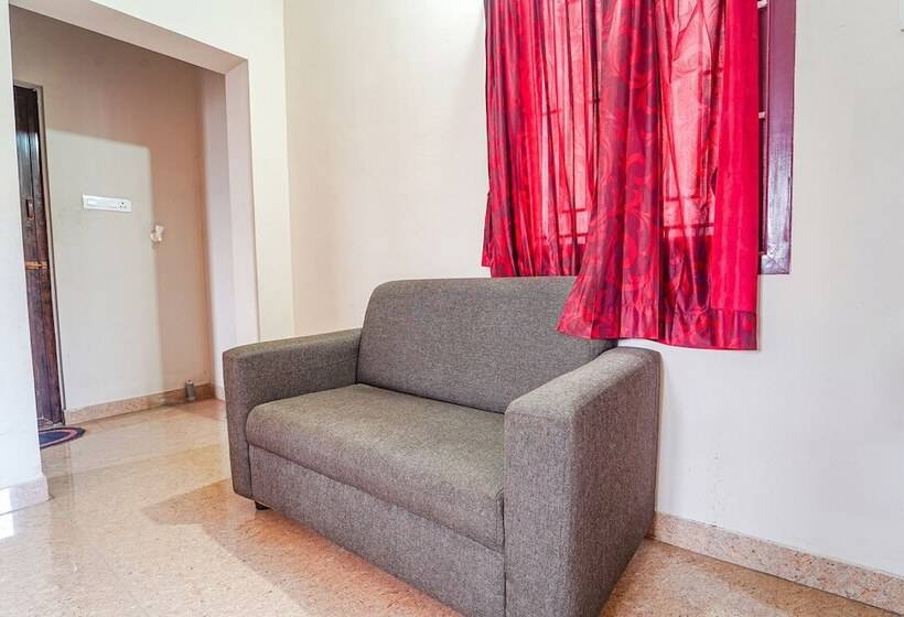 ホテル Varun Residency Airport Codissia Stay