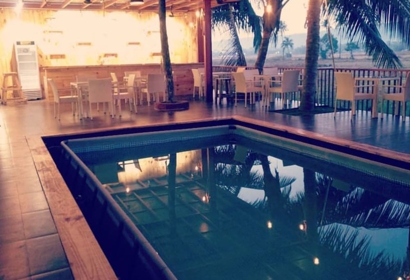 Mariners Bay Resort