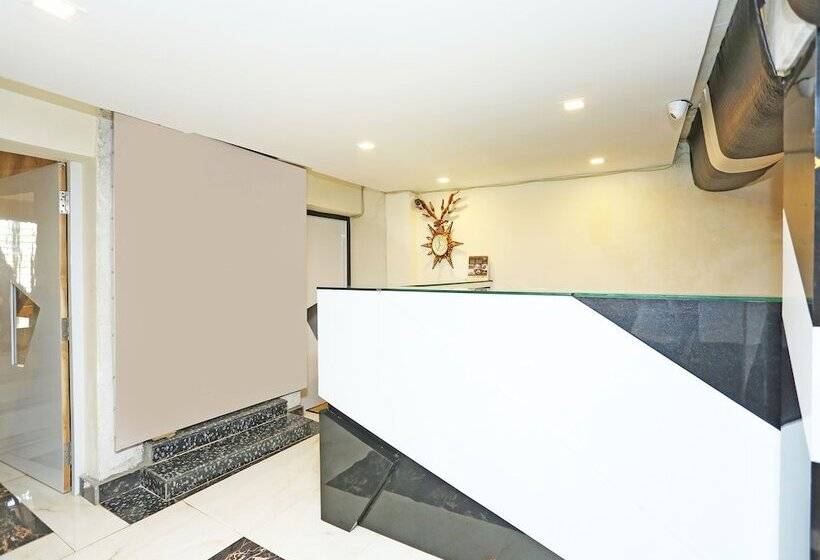 Oyo 16472 Hotel Shree Balram International