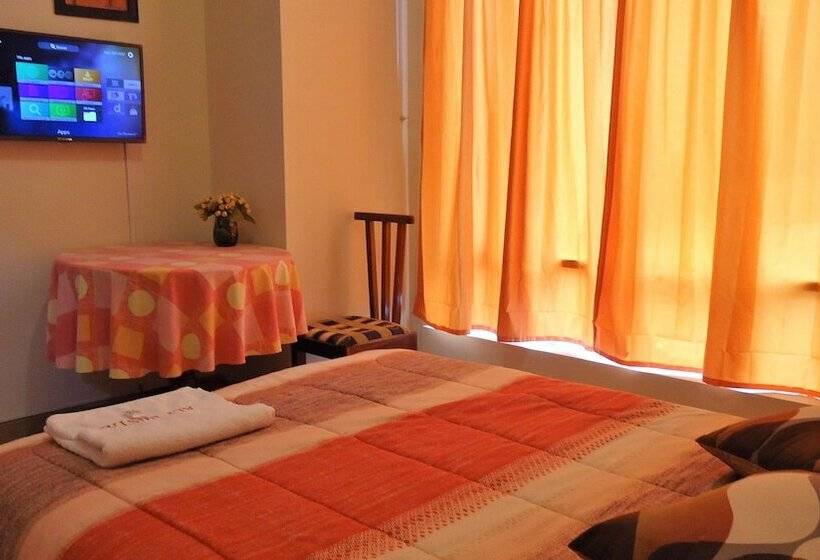 פנסיון Hostal Aly 2