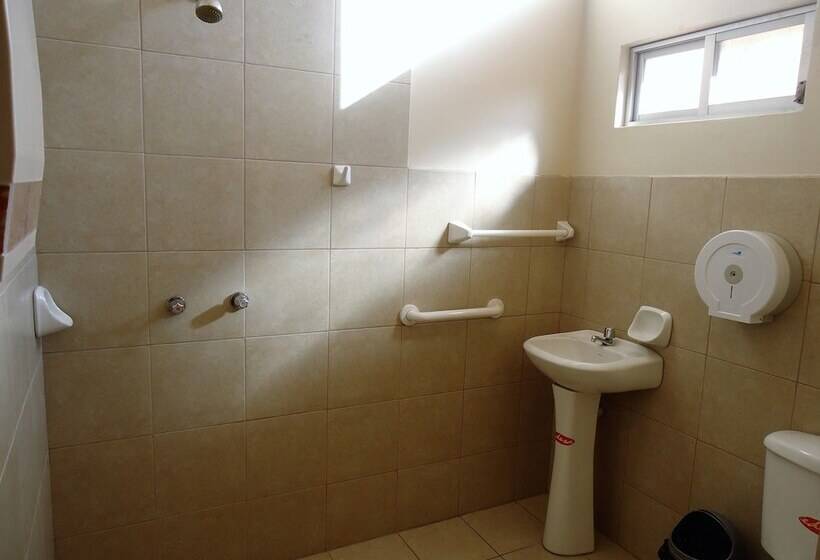 פנסיון Hostal Aly 2