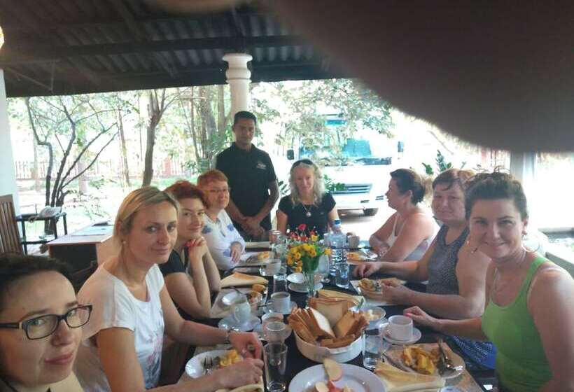 膳宿费 Kadulla Villa