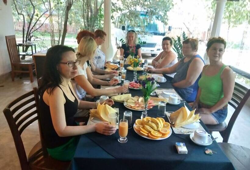 膳宿费 Kadulla Villa