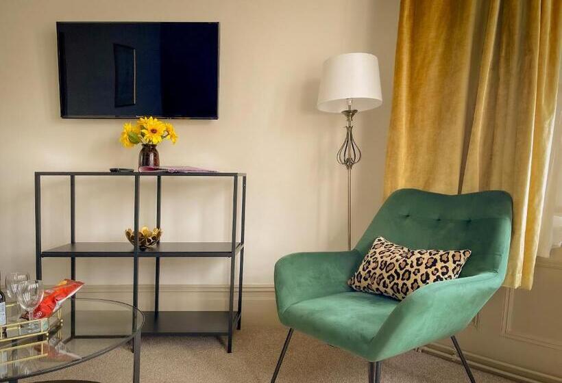 펜션 Timbertop Suites   Adults Only