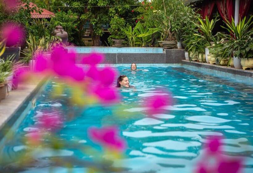 استراحتگاه Phong Nha Farmstay