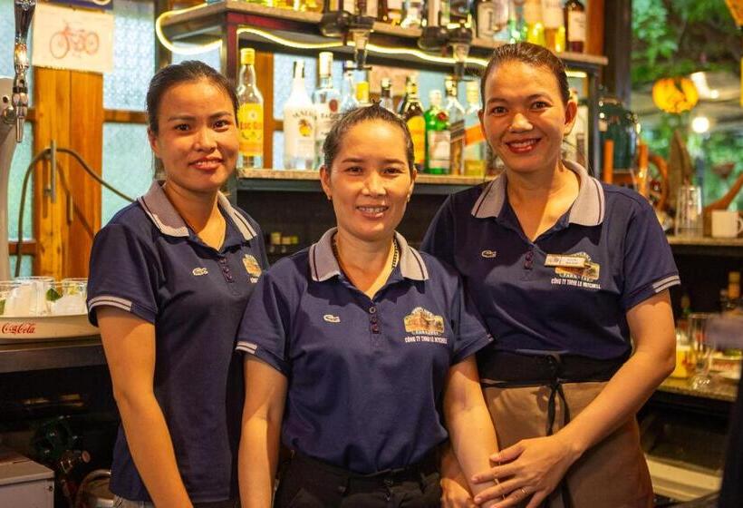 استراحتگاه Phong Nha Farmstay