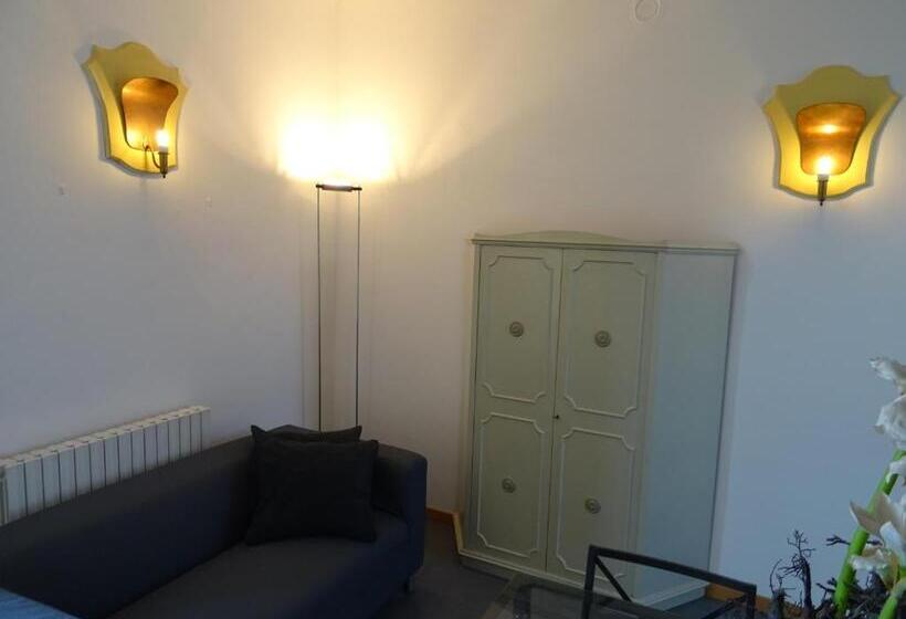 住宿加早餐  Charme Rooms Villa Moroni