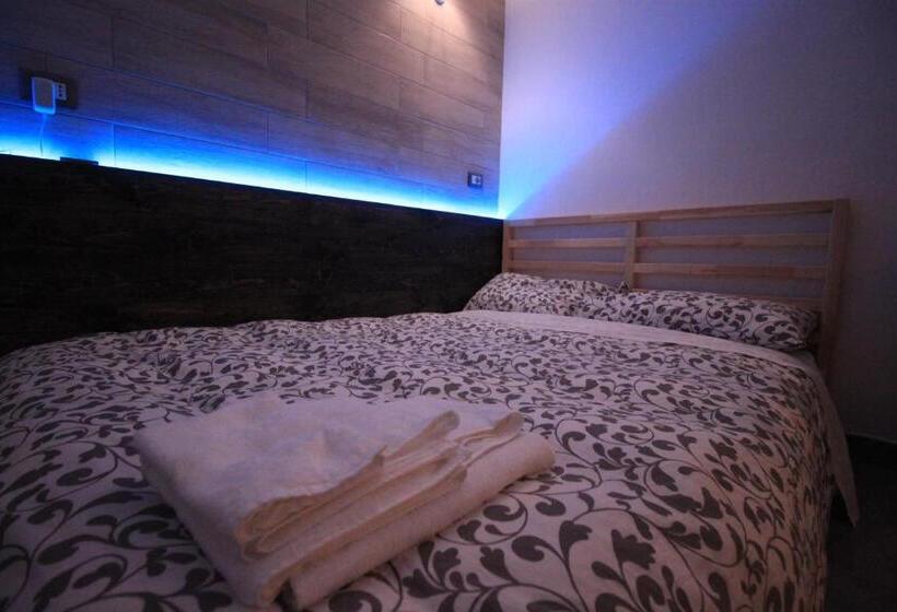 تختخواب و صبحانه Il Rifugio Degli Artisti