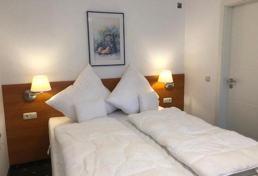 ホテル Alpenrose Gut Schlafen & Frühstücken