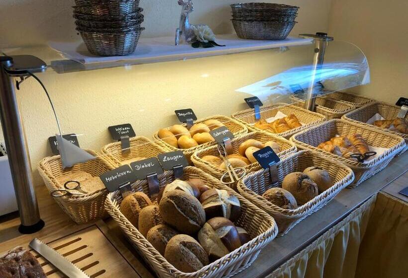 ホテル Alpenrose Gut Schlafen & Frühstücken