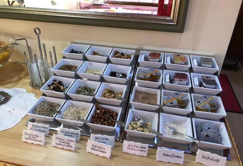 ホテル Alpenrose Gut Schlafen & Frühstücken