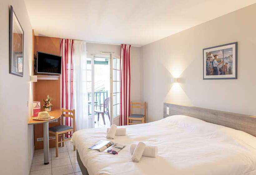 هتل Village Vacances Azureva Hendaye