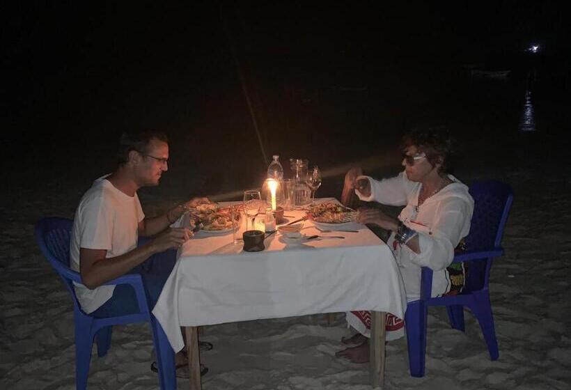 فندق Juani Beach Bungalows