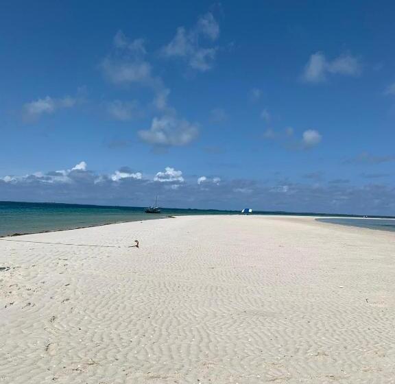 فندق Juani Beach Bungalows