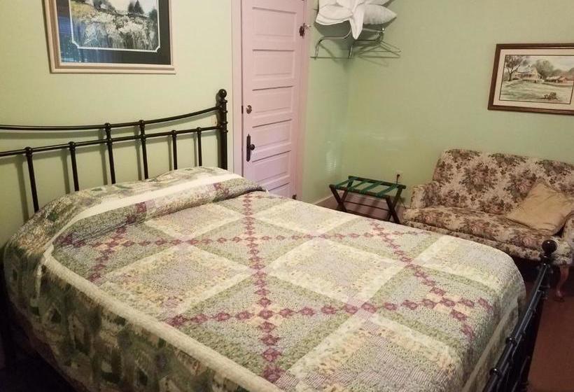 Ozark Country Inn Bed & Breakfast