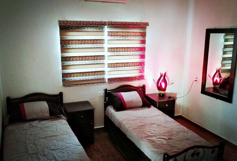 پانسیون Aman Hostel