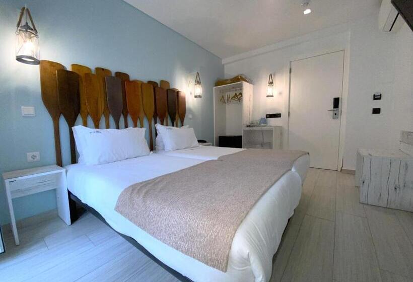 פנסיון By The Beach